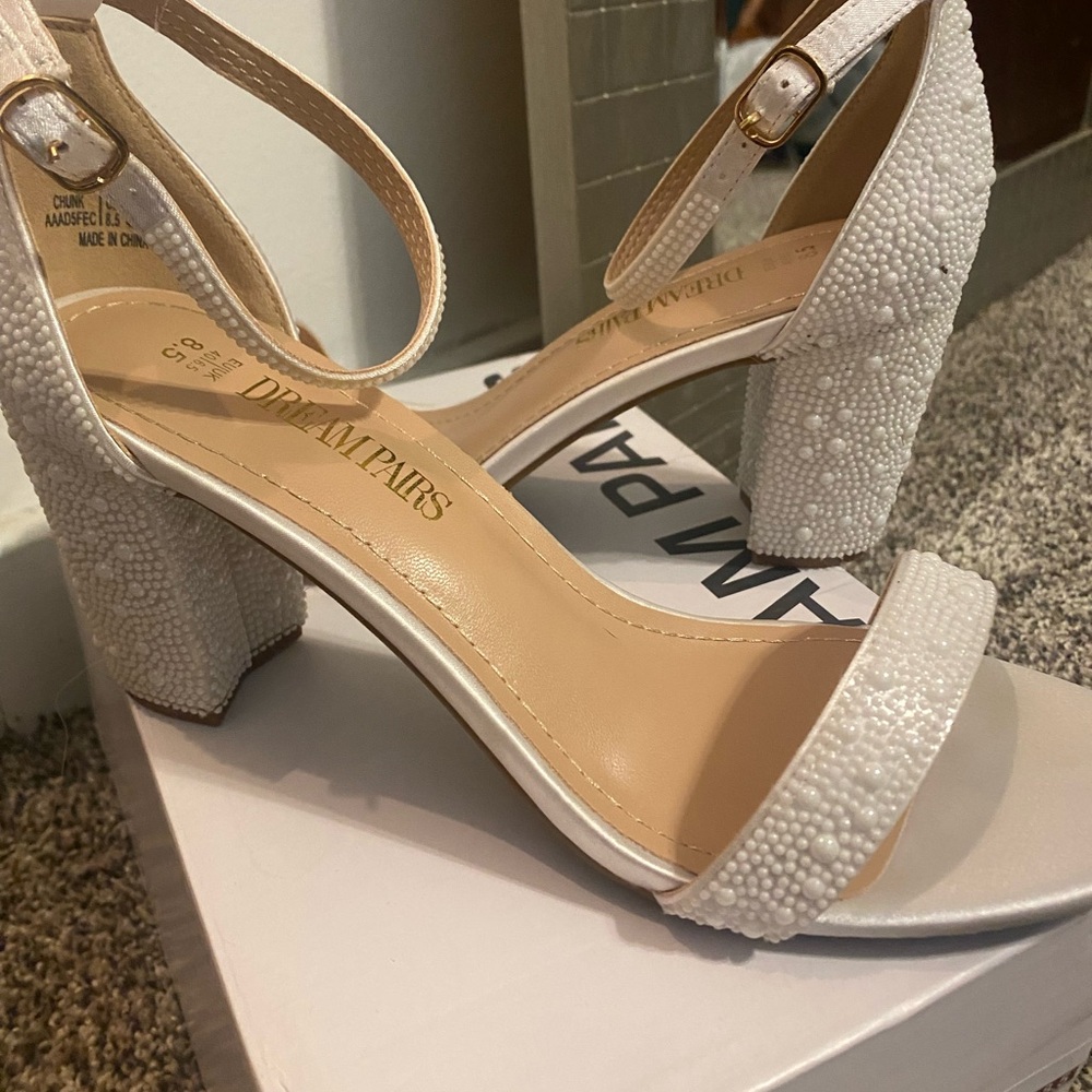 Dream Pairs Elegant White Heels